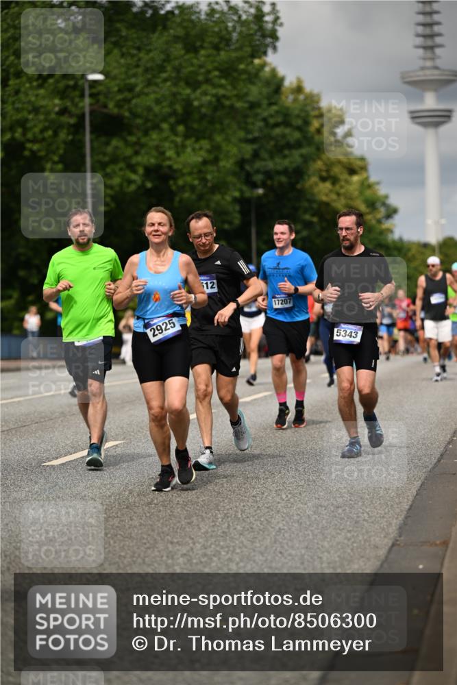 29.06.2025 - hella hamburg halbmarathon Dr. Thomas Lammeyer http://msf.ph/oto/8506300 29.06.2025 10:27:41 Kennedybrücke 1003, 1029, 1048, 1187, 1362, 1382, 2925, 3013, 3029, 4728, 4793, 5343, 7820, 8687, 8688, 8716, 9133, 9301, 9512, 9877, 9913 meine-sportfotos.de