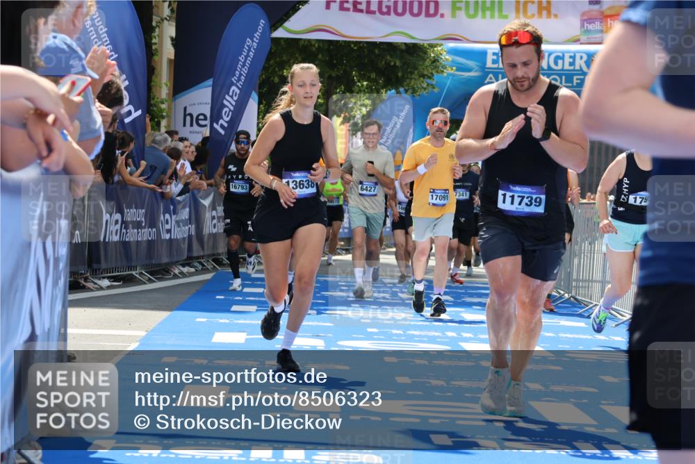 29.06.2025 - hella hamburg halbmarathon Strokosch-Dieckow http://msf.ph/oto/8506323 29.06.2025 11:38:37 Ziel 1488, 1490, 1793, 1835, 2045, 2674, 4564, 5141, 6896, 7684, 8936, 10413, 10506, 11739, 12764, 13106, 13638, 15075, 16793, 17091, 17342, 18074 meine-sportfotos.de