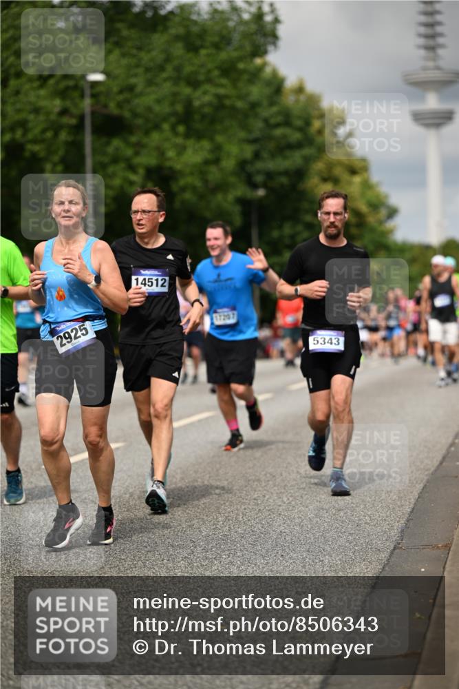 29.06.2025 - hella hamburg halbmarathon Dr. Thomas Lammeyer http://msf.ph/oto/8506343 29.06.2025 10:27:42 Kennedybrücke 1003, 1048, 1187, 1362, 1382, 2125, 2925, 3013, 3029, 3457, 4728, 4793, 5343, 7820, 8687, 8688, 8716, 9133, 9301, 9512, 9877, 9913 meine-sportfotos.de