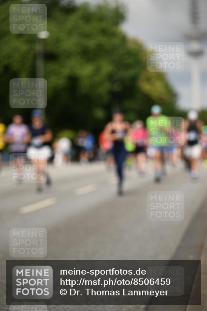 29.06.2025 - hella hamburg halbmarathon Dr. Thomas Lammeyer http://msf.ph/oto/8506459 29.06.2025 10:27:46 Kennedybrücke 1003, 1048, 1187, 1362, 1382, 2125, 2925, 3013, 3457, 4728, 5343, 7021, 7029, 7820, 8181, 8687, 8688, 8716, 9133, 9877, 9913 meine-sportfotos.de