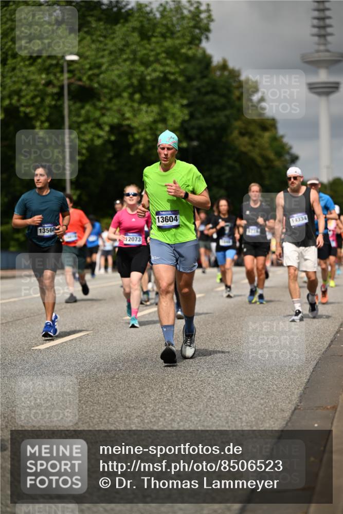 29.06.2025 - hella hamburg halbmarathon Dr. Thomas Lammeyer http://msf.ph/oto/8506523 29.06.2025 10:27:51 Kennedybrücke 1003, 1048, 1382, 2125, 2925, 3013, 3457, 4464, 5343, 5406, 6502, 7021, 7029, 7820, 8181, 8687, 8688, 8716, 9877, 10649 meine-sportfotos.de