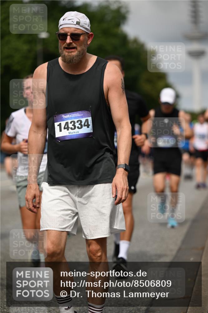 29.06.2025 - hella hamburg halbmarathon Dr. Thomas Lammeyer http://msf.ph/oto/8506809 29.06.2025 10:28:02 Kennedybrücke 1003, 1048, 1382, 1444, 2125, 2489, 3034, 3285, 3457, 4464, 4684, 5406, 6502, 7021, 7029, 7820, 8031, 8181, 8716, 9217, 9877, 10649 meine-sportfotos.de