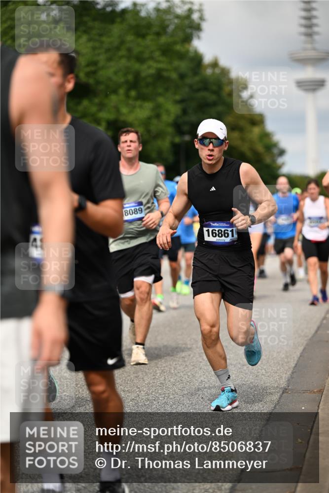 29.06.2025 - hella hamburg halbmarathon Dr. Thomas Lammeyer http://msf.ph/oto/8506837 29.06.2025 10:28:03 Kennedybrücke 1003, 1048, 1382, 1444, 2125, 2489, 3034, 3285, 3457, 4464, 4684, 5406, 6502, 7021, 7029, 7820, 8031, 8181, 8716, 9217, 9877, 10649 meine-sportfotos.de