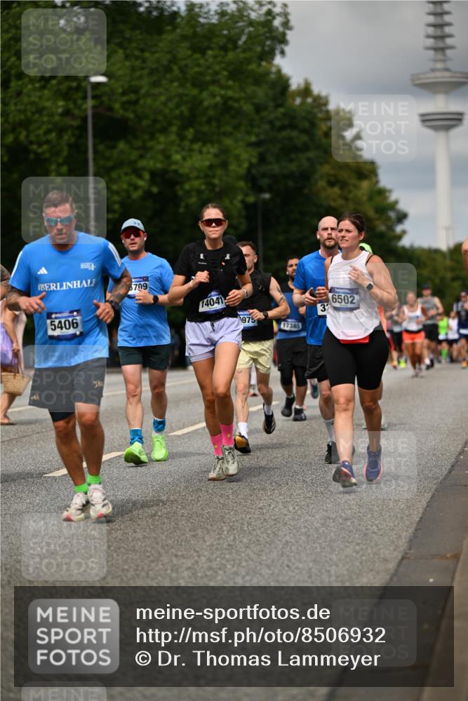 29.06.2025 - hella hamburg halbmarathon Dr. Thomas Lammeyer http://msf.ph/oto/8506932 29.06.2025 10:28:06 Kennedybrücke 1003, 1048, 1444, 2108, 2125, 2489, 3034, 3285, 3457, 4464, 4684, 5406, 6502, 7021, 7029, 7820, 8031, 8181, 8716, 9217, 9877, 10649 meine-sportfotos.de