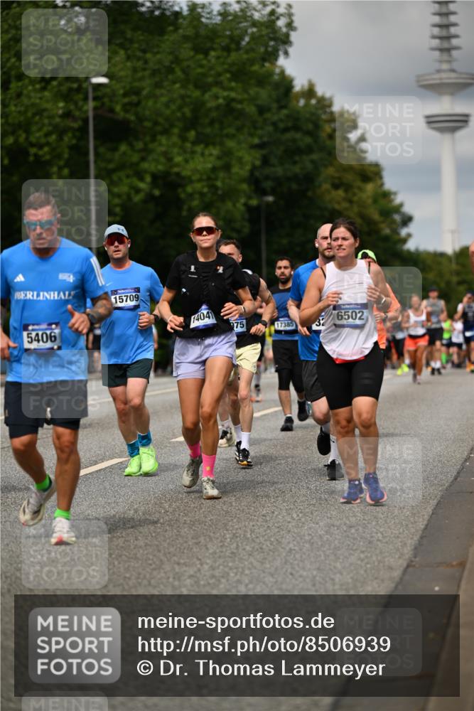 29.06.2025 - hella hamburg halbmarathon Dr. Thomas Lammeyer http://msf.ph/oto/8506939 29.06.2025 10:28:06 Kennedybrücke 1003, 1048, 1444, 2108, 2125, 2489, 3034, 3285, 3457, 4464, 4684, 5406, 6502, 7021, 7029, 7820, 8031, 8181, 8716, 9217, 9877, 10649 meine-sportfotos.de