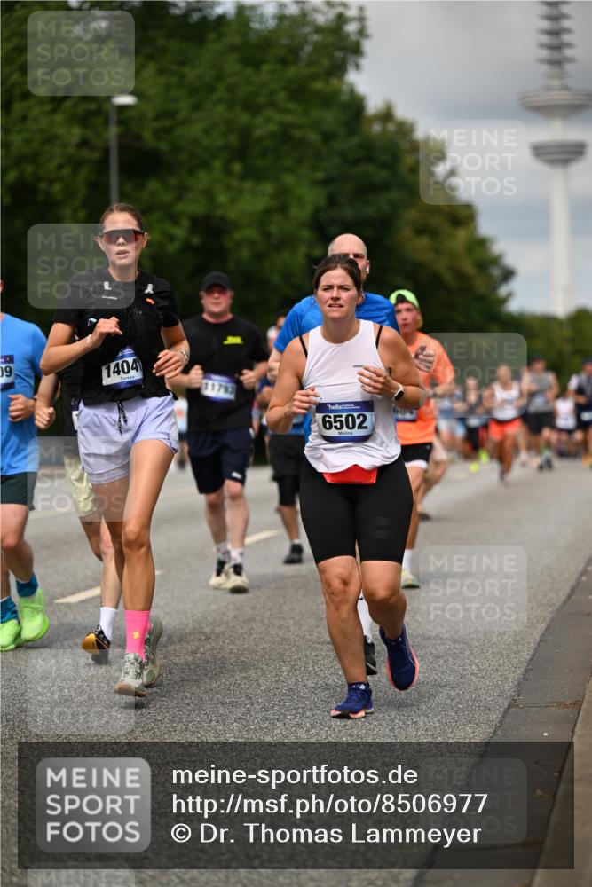 29.06.2025 - hella hamburg halbmarathon Dr. Thomas Lammeyer http://msf.ph/oto/8506977 29.06.2025 10:28:07 Kennedybrücke 1003, 1048, 1444, 2108, 2125, 2489, 3034, 3285, 3457, 4391, 4464, 4684, 5406, 6502, 7021, 7029, 7820, 8031, 8181, 8716, 9217, 9715, 9877, 10649 meine-sportfotos.de