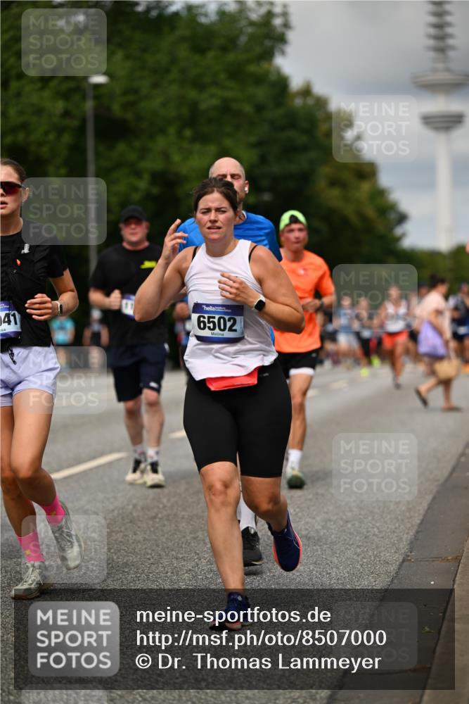 29.06.2025 - hella hamburg halbmarathon Dr. Thomas Lammeyer http://msf.ph/oto/8507000 29.06.2025 10:28:08 Kennedybrücke 1003, 1048, 1444, 2108, 2125, 2489, 3034, 3185, 3285, 3457, 4391, 4464, 4597, 4684, 5406, 6502, 7013, 7021, 7029, 7820, 8031, 8149, 8181, 8716, 9217, 9715, 10649 meine-sportfotos.de