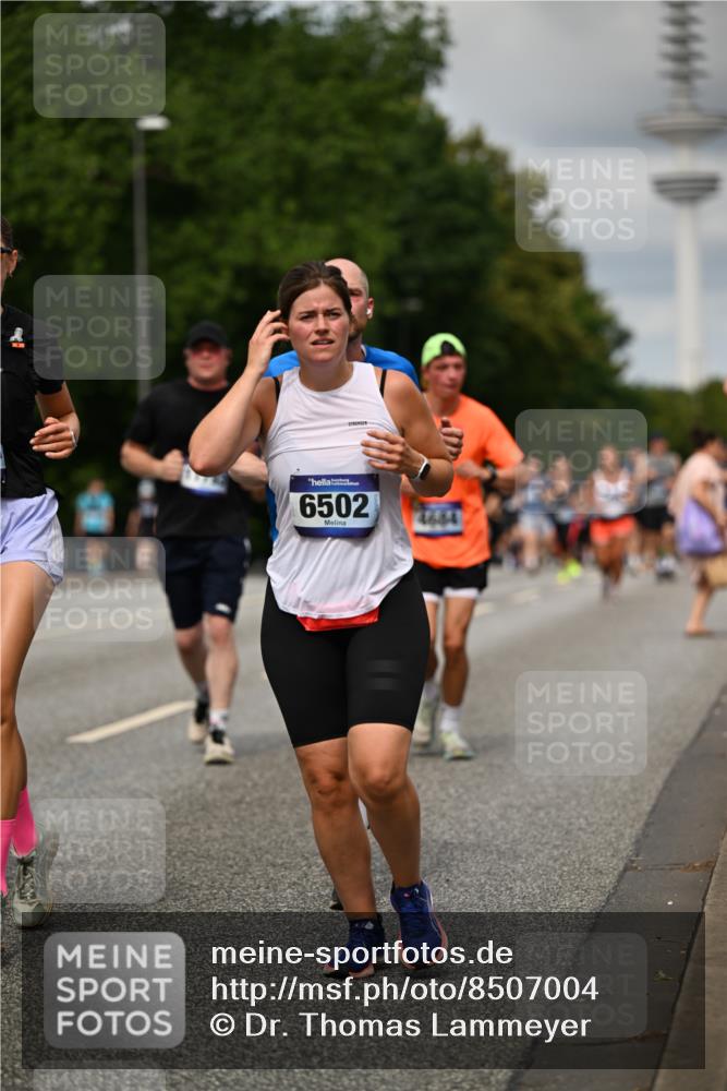 29.06.2025 - hella hamburg halbmarathon Dr. Thomas Lammeyer http://msf.ph/oto/8507004 29.06.2025 10:28:08 Kennedybrücke 1003, 1048, 1444, 2108, 2125, 2489, 3034, 3185, 3285, 3457, 4391, 4464, 4597, 4684, 5406, 6502, 7013, 7021, 7029, 7820, 8031, 8149, 8181, 8716, 9217, 9715, 10649 meine-sportfotos.de