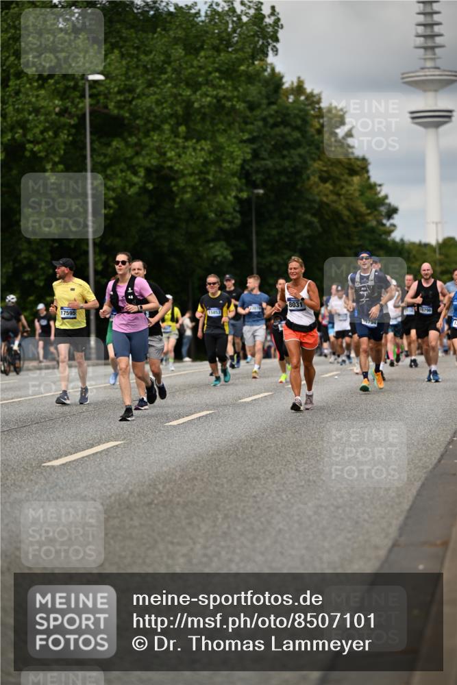 29.06.2025 - hella hamburg halbmarathon Dr. Thomas Lammeyer http://msf.ph/oto/8507101 29.06.2025 10:28:14 Kennedybrücke 1005, 1009, 1304, 1444, 2108, 2489, 2766, 3034, 3185, 3285, 4122, 4391, 4464, 4597, 4684, 5406, 5661, 6502, 7013, 7021, 7029, 8031, 8149, 8676, 9217, 9715, 10649, 11300 meine-sportfotos.de
