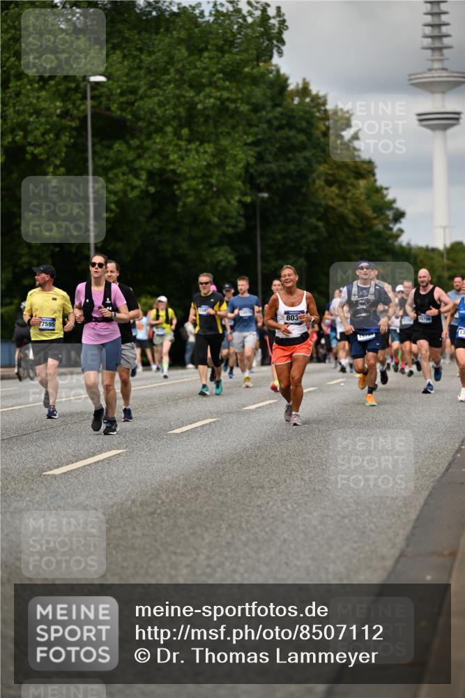 29.06.2025 - hella hamburg halbmarathon Dr. Thomas Lammeyer http://msf.ph/oto/8507112 29.06.2025 10:28:14 Kennedybrücke 1005, 1009, 1304, 1444, 2108, 2489, 2766, 3034, 3185, 3285, 4122, 4391, 4464, 4597, 4684, 5406, 5661, 6502, 7013, 7021, 7029, 8031, 8149, 8676, 9217, 9715, 10649, 11300 meine-sportfotos.de