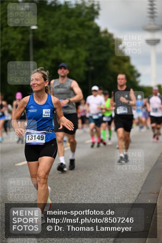 29.06.2025 - hella hamburg halbmarathon Dr. Thomas Lammeyer http://msf.ph/oto/8507246 29.06.2025 10:28:22 Kennedybrücke 1005, 1009, 1304, 1444, 1545, 2108, 2489, 2766, 3034, 3185, 3285, 3579, 4122, 4391, 4597, 4684, 4993, 5055, 5160, 5661, 7013, 8031, 8149, 8297, 8676, 8717, 9217, 9603, 9715, 11300, 11415 meine-sportfotos.de