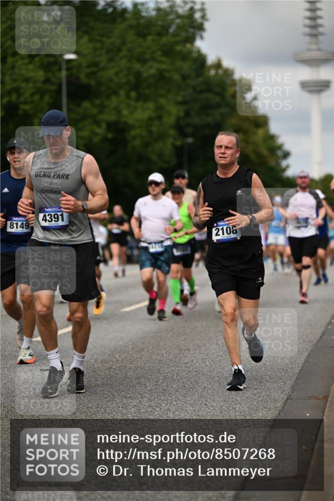 29.06.2025 - hella hamburg halbmarathon Dr. Thomas Lammeyer http://msf.ph/oto/8507268 29.06.2025 10:28:24 Kennedybrücke 1005, 1009, 1304, 1444, 1545, 2108, 2489, 2766, 3034, 3185, 3579, 4122, 4391, 4597, 4993, 5055, 5160, 5661, 7013, 8031, 8141, 8149, 8297, 8676, 8717, 9217, 9603, 9715, 11300, 11415 meine-sportfotos.de