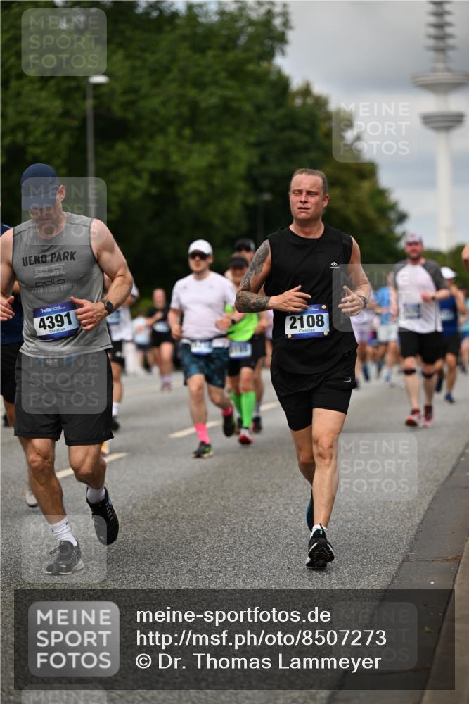 29.06.2025 - hella hamburg halbmarathon Dr. Thomas Lammeyer http://msf.ph/oto/8507273 29.06.2025 10:28:24 Kennedybrücke 1005, 1009, 1304, 1444, 1545, 2108, 2489, 2766, 3034, 3185, 3579, 4122, 4391, 4597, 4993, 5055, 5160, 5661, 7013, 8031, 8141, 8149, 8297, 8676, 8717, 9217, 9603, 9715, 11300, 11415 meine-sportfotos.de