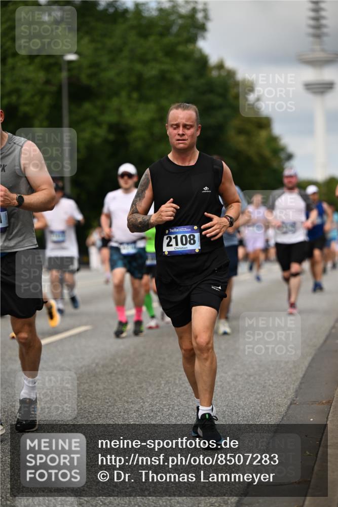 29.06.2025 - hella hamburg halbmarathon Dr. Thomas Lammeyer http://msf.ph/oto/8507283 29.06.2025 10:28:24 Kennedybrücke 1005, 1009, 1304, 1444, 1545, 2108, 2489, 2766, 3034, 3185, 3579, 4122, 4391, 4597, 4993, 5055, 5160, 5661, 7013, 8031, 8141, 8149, 8297, 8676, 8717, 9217, 9603, 9715, 11300, 11415 meine-sportfotos.de