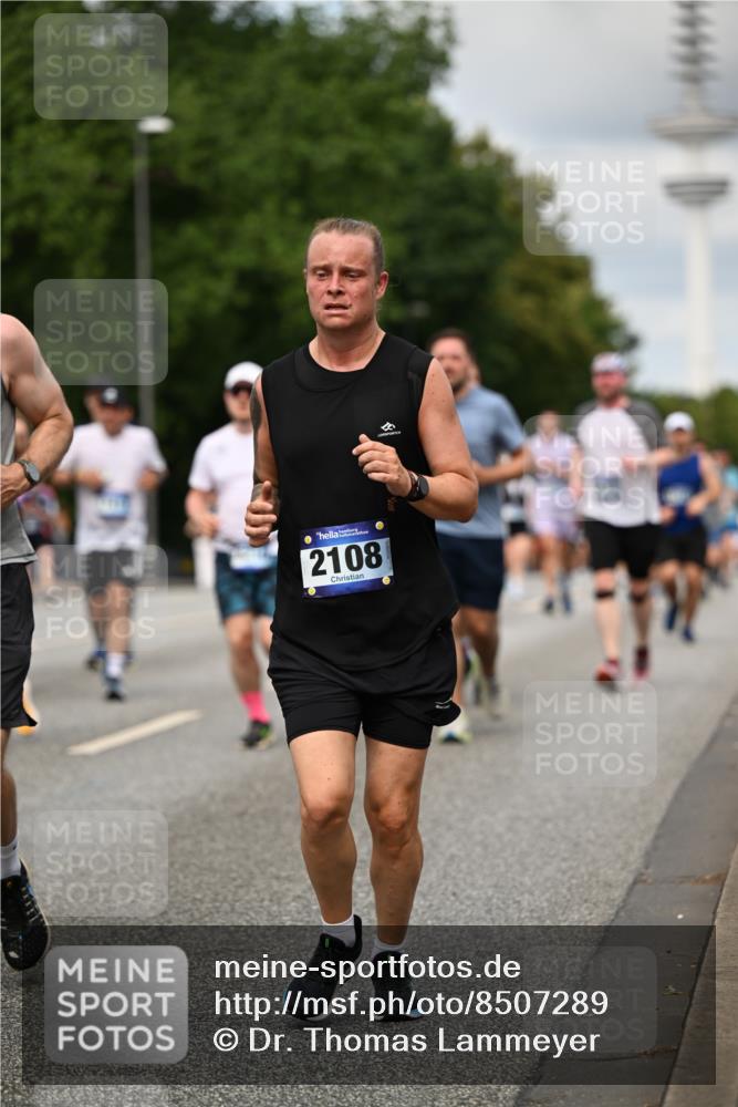 29.06.2025 - hella hamburg halbmarathon Dr. Thomas Lammeyer http://msf.ph/oto/8507289 29.06.2025 10:28:25 Kennedybrücke 1005, 1009, 1304, 1444, 1545, 2108, 2489, 2766, 3185, 3579, 4122, 4391, 4597, 4993, 5055, 5160, 5661, 7013, 8031, 8141, 8149, 8297, 8676, 8717, 9217, 9603, 9715, 11300, 11415 meine-sportfotos.de
