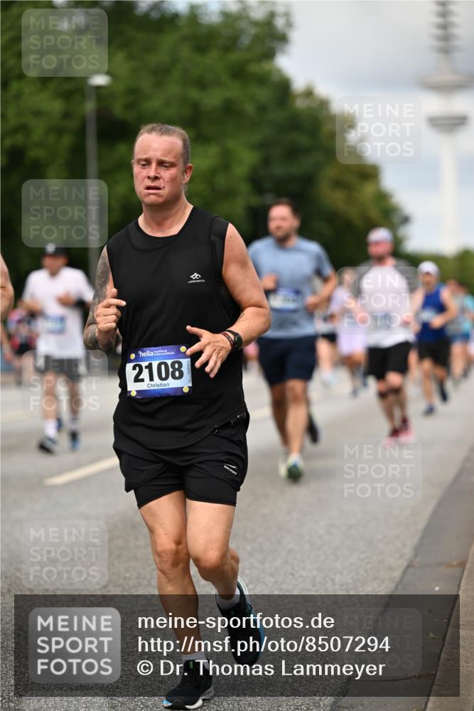 29.06.2025 - hella hamburg halbmarathon Dr. Thomas Lammeyer http://msf.ph/oto/8507294 29.06.2025 10:28:25 Kennedybrücke 1005, 1009, 1304, 1444, 1545, 2108, 2489, 2766, 3185, 3579, 4122, 4391, 4597, 4993, 5055, 5160, 5661, 7013, 8031, 8141, 8149, 8297, 8676, 8717, 9217, 9603, 9715, 11300, 11415 meine-sportfotos.de