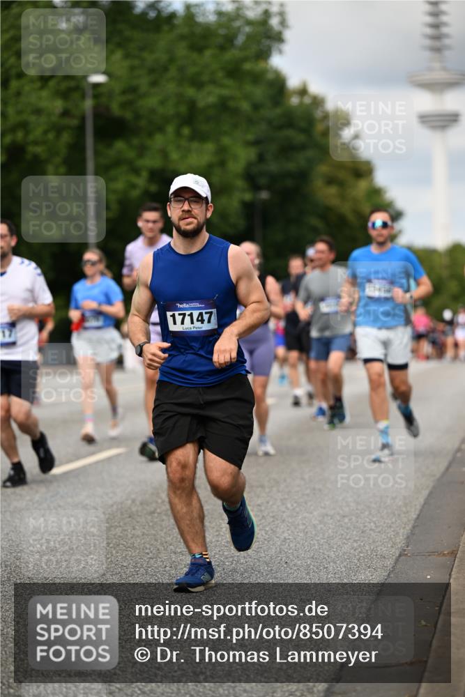 29.06.2025 - hella hamburg halbmarathon Dr. Thomas Lammeyer http://msf.ph/oto/8507394 29.06.2025 10:28:32 Kennedybrücke 1005, 1009, 1304, 1444, 1545, 2108, 2489, 2766, 3185, 3579, 4122, 4391, 4597, 4646, 4993, 5055, 5160, 5258, 5260, 5661, 5954, 7013, 8031, 8141, 8149, 8297, 8676, 8717, 8918, 8920, 9603, 9715, 11300, 11415 meine-sportfotos.de
