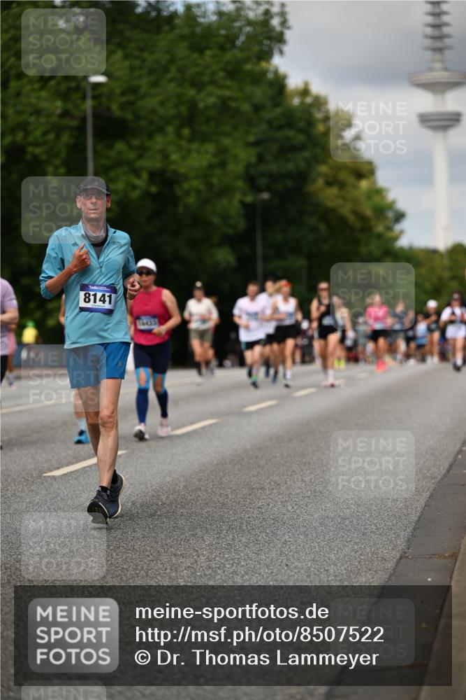 29.06.2025 - hella hamburg halbmarathon Dr. Thomas Lammeyer http://msf.ph/oto/8507522 29.06.2025 10:28:39 Kennedybrücke 1005, 1009, 1304, 1545, 2766, 3579, 4122, 4162, 4646, 4993, 5039, 5055, 5160, 5258, 5260, 5661, 5954, 7426, 7920, 8141, 8187, 8297, 8676, 8717, 8918, 8920, 9603, 11300, 11415 meine-sportfotos.de