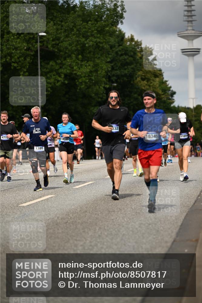 29.06.2025 - hella hamburg halbmarathon Dr. Thomas Lammeyer http://msf.ph/oto/8507817 29.06.2025 10:28:56 Kennedybrücke 1389, 1395, 2477, 2944, 3421, 4162, 4646, 4719, 5039, 5258, 5260, 5358, 5954, 6524, 6526, 7426, 7528, 7920, 7975, 8167, 8187, 8502, 8918, 8920, 9063, 10907, 11044, 11347 meine-sportfotos.de
