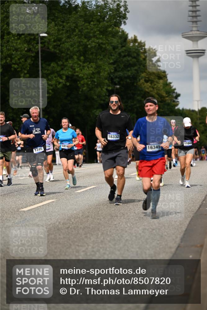 29.06.2025 - hella hamburg halbmarathon Dr. Thomas Lammeyer http://msf.ph/oto/8507820 29.06.2025 10:28:56 Kennedybrücke 1389, 1395, 2477, 2944, 3421, 4162, 4646, 4719, 5039, 5258, 5260, 5358, 5954, 6524, 6526, 7426, 7528, 7920, 7975, 8167, 8187, 8502, 8918, 8920, 9063, 10907, 11044, 11347 meine-sportfotos.de