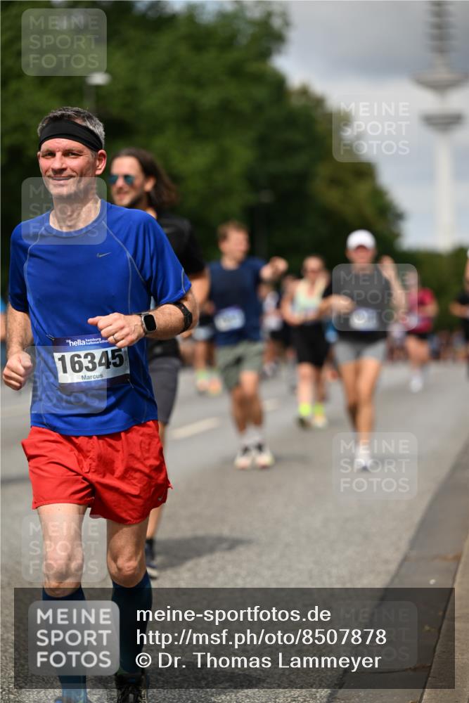 29.06.2025 - hella hamburg halbmarathon Dr. Thomas Lammeyer http://msf.ph/oto/8507878 29.06.2025 10:28:59 Kennedybrücke 1389, 1395, 2477, 2944, 3421, 3786, 4162, 4221, 4719, 5039, 5358, 5954, 6524, 6526, 7426, 7528, 7920, 7975, 8167, 8187, 8502, 8918, 8920, 9063, 10907, 11044, 11306, 11347 meine-sportfotos.de