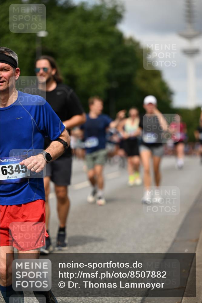 29.06.2025 - hella hamburg halbmarathon Dr. Thomas Lammeyer http://msf.ph/oto/8507882 29.06.2025 10:29:00 Kennedybrücke 1389, 1395, 2477, 2944, 3421, 3786, 4162, 4221, 4719, 5039, 5138, 5358, 5954, 6524, 6526, 7426, 7528, 7920, 7975, 8167, 8187, 8502, 8918, 8920, 9063, 10907, 11044, 11306, 11347 meine-sportfotos.de