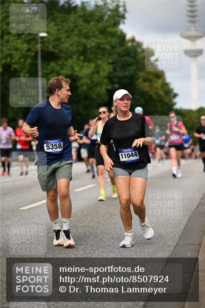 29.06.2025 - hella hamburg halbmarathon Dr. Thomas Lammeyer http://msf.ph/oto/8507924 29.06.2025 10:29:02 Kennedybrücke 1389, 1395, 2477, 2944, 3421, 3786, 4162, 4221, 4719, 5039, 5138, 5358, 5954, 6524, 6526, 7426, 7528, 7920, 7975, 8167, 8187, 8502, 8918, 8920, 9063, 10907, 11044, 11306, 11347 meine-sportfotos.de