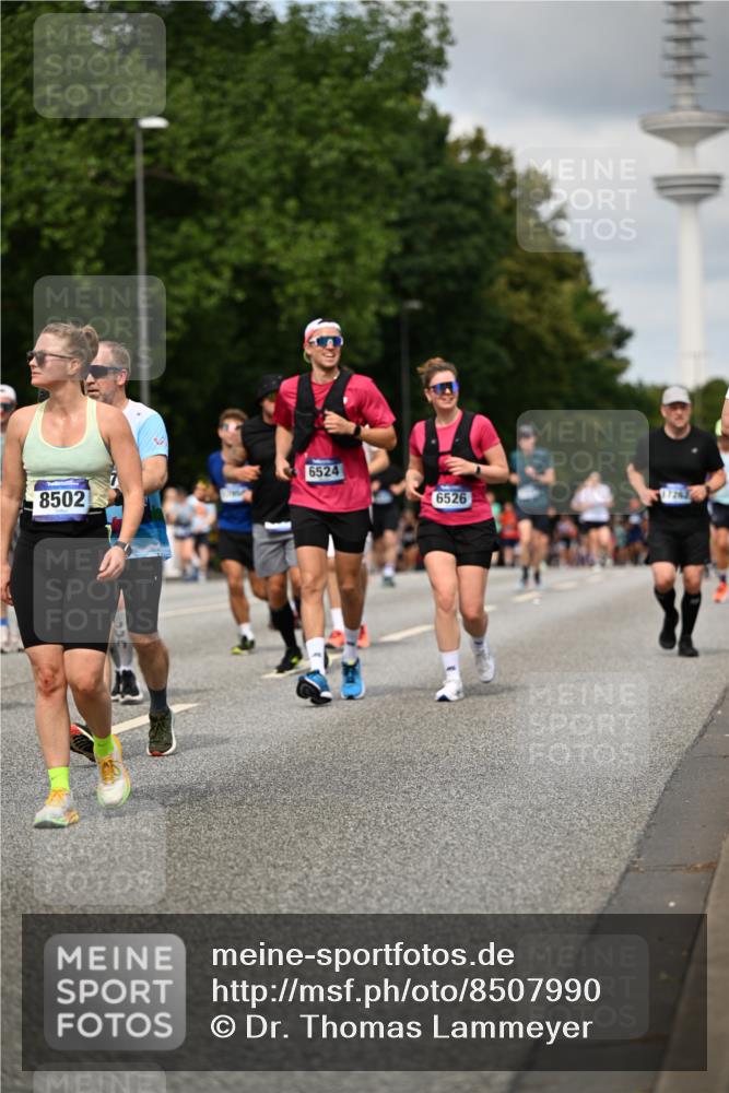 29.06.2025 - hella hamburg halbmarathon Dr. Thomas Lammeyer http://msf.ph/oto/8507990 29.06.2025 10:29:06 Kennedybrücke 1389, 1395, 2132, 2249, 2280, 2477, 2944, 3343, 3421, 3786, 4221, 4624, 4719, 5138, 5358, 5829, 5830, 6524, 6526, 7528, 7920, 7975, 8167, 8502, 9063, 10907, 11044, 11306, 11347 meine-sportfotos.de
