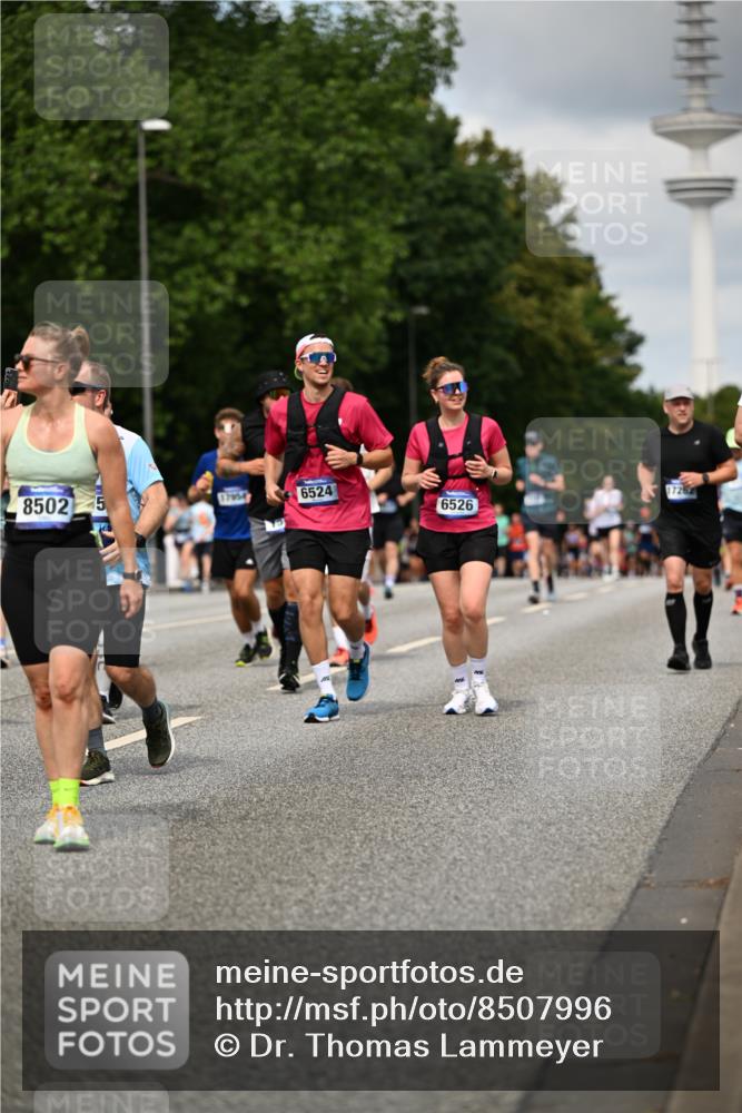 29.06.2025 - hella hamburg halbmarathon Dr. Thomas Lammeyer http://msf.ph/oto/8507996 29.06.2025 10:29:06 Kennedybrücke 1389, 1395, 2132, 2249, 2280, 2477, 2944, 3343, 3421, 3786, 4221, 4624, 4719, 5138, 5358, 5829, 5830, 6524, 6526, 7528, 7920, 7975, 8167, 8502, 9063, 10907, 11044, 11306, 11347 meine-sportfotos.de