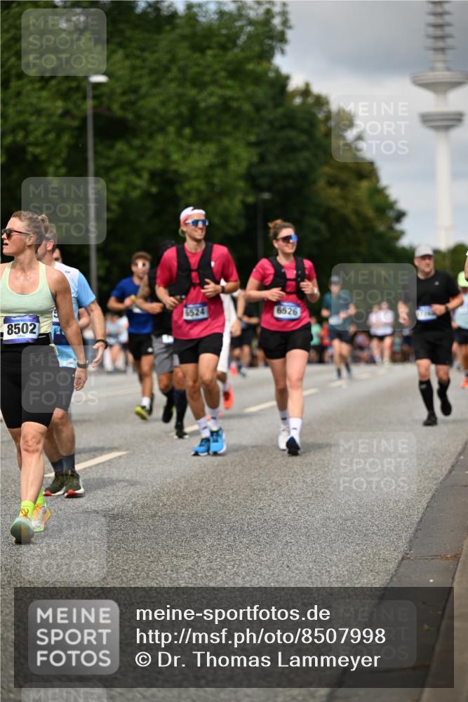 29.06.2025 - hella hamburg halbmarathon Dr. Thomas Lammeyer http://msf.ph/oto/8507998 29.06.2025 10:29:06 Kennedybrücke 1389, 1395, 2132, 2249, 2280, 2477, 2944, 3343, 3421, 3786, 4221, 4624, 4719, 5138, 5358, 5829, 5830, 6524, 6526, 7528, 7920, 7975, 8167, 8502, 9063, 10907, 11044, 11306, 11347 meine-sportfotos.de