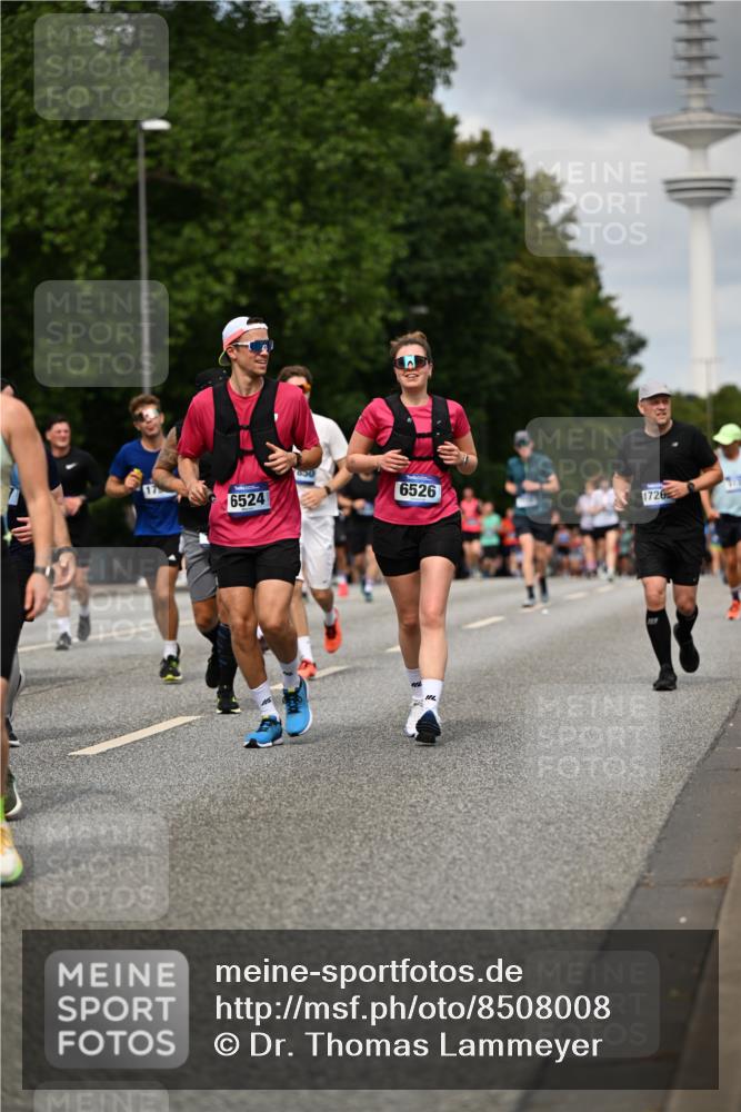 29.06.2025 - hella hamburg halbmarathon Dr. Thomas Lammeyer http://msf.ph/oto/8508008 29.06.2025 10:29:07 Kennedybrücke 1389, 1395, 2132, 2249, 2280, 2477, 2944, 3343, 3421, 3786, 4221, 4624, 4719, 5138, 5358, 5829, 5830, 6524, 6526, 7528, 7920, 7975, 8167, 8502, 9063, 10907, 11044, 11306, 11347 meine-sportfotos.de