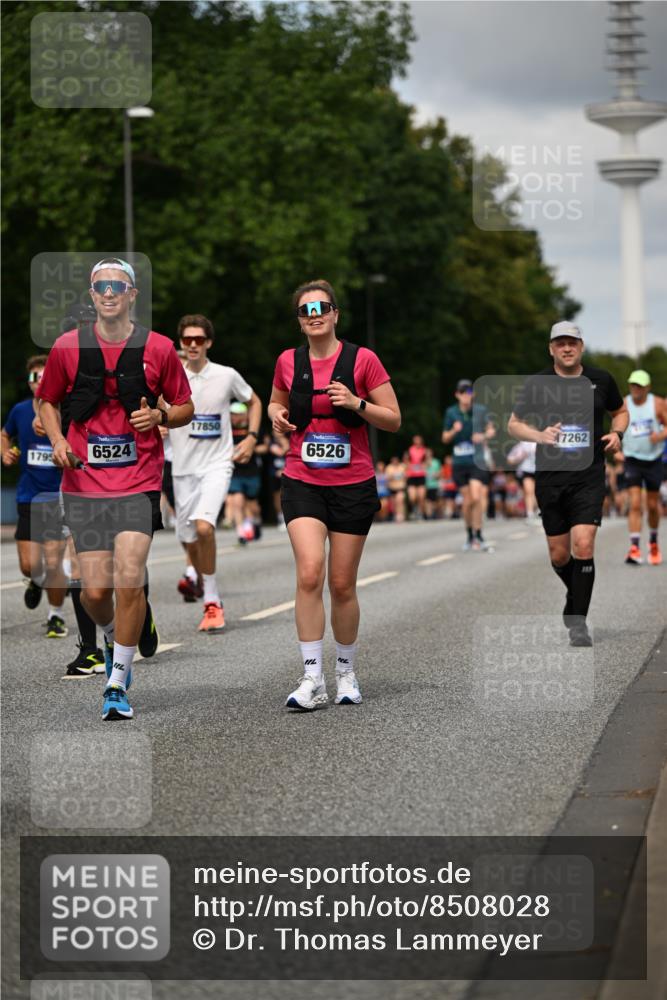 29.06.2025 - hella hamburg halbmarathon Dr. Thomas Lammeyer http://msf.ph/oto/8508028 29.06.2025 10:29:08 Kennedybrücke 1389, 1395, 2132, 2249, 2280, 2477, 2944, 3343, 3421, 3786, 4221, 4624, 4719, 5138, 5358, 5829, 5830, 6524, 6526, 7528, 7920, 7975, 8167, 8502, 9063, 10907, 11044, 11306, 11347 meine-sportfotos.de