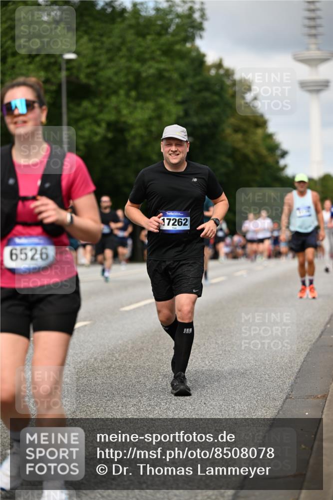 29.06.2025 - hella hamburg halbmarathon Dr. Thomas Lammeyer http://msf.ph/oto/8508078 29.06.2025 10:29:11 Kennedybrücke 1352, 1389, 1395, 2132, 2249, 2280, 2477, 2944, 3343, 3421, 3786, 4221, 4624, 4719, 5138, 5358, 5829, 5830, 6524, 6526, 7528, 7975, 8167, 8502, 9063, 10907, 11044, 11306, 11347 meine-sportfotos.de