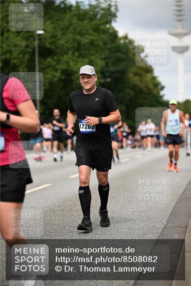 29.06.2025 - hella hamburg halbmarathon Dr. Thomas Lammeyer http://msf.ph/oto/8508082 29.06.2025 10:29:11 Kennedybrücke 1352, 1389, 1395, 2132, 2249, 2280, 2477, 2944, 3343, 3421, 3786, 4221, 4624, 4719, 5138, 5358, 5829, 5830, 6524, 6526, 7528, 7975, 8167, 8502, 9063, 10907, 11044, 11306, 11347 meine-sportfotos.de