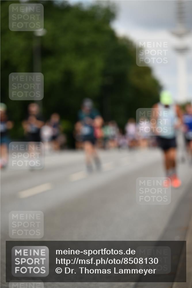 29.06.2025 - hella hamburg halbmarathon Dr. Thomas Lammeyer http://msf.ph/oto/8508130 29.06.2025 10:29:14 Kennedybrücke 1352, 1389, 1395, 2132, 2249, 2280, 2477, 2944, 3343, 3421, 3786, 4221, 4624, 4719, 5138, 5358, 5829, 5830, 6261, 6524, 6526, 7528, 7975, 8167, 8502, 9063, 10907, 11044, 11306, 11347 meine-sportfotos.de