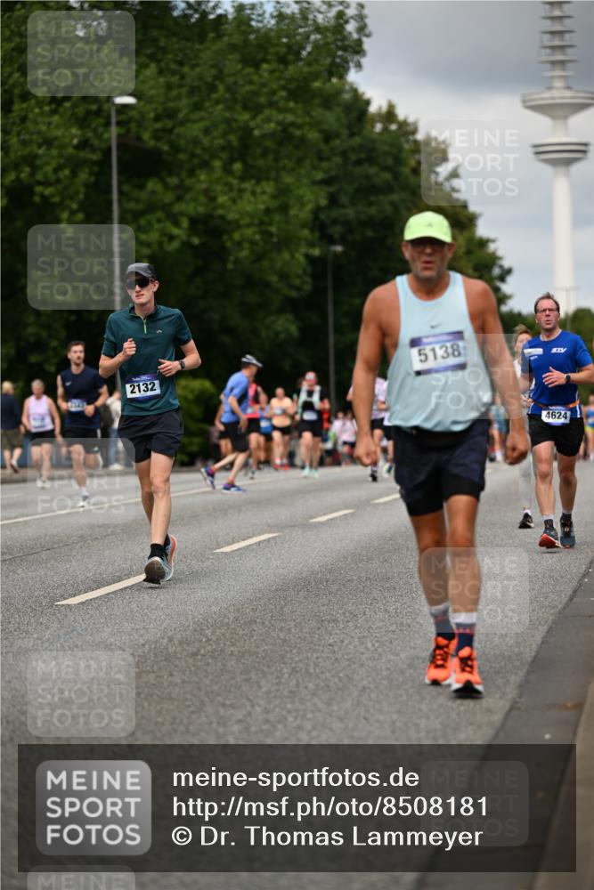 29.06.2025 - hella hamburg halbmarathon Dr. Thomas Lammeyer http://msf.ph/oto/8508181 29.06.2025 10:29:17 Kennedybrücke 1352, 1395, 2132, 2249, 2280, 2477, 2944, 3343, 3421, 3786, 4221, 4624, 4719, 5138, 5358, 5829, 5830, 6261, 6524, 6526, 7528, 7975, 8167, 8502, 9063, 10907, 11044, 11306, 11347 meine-sportfotos.de