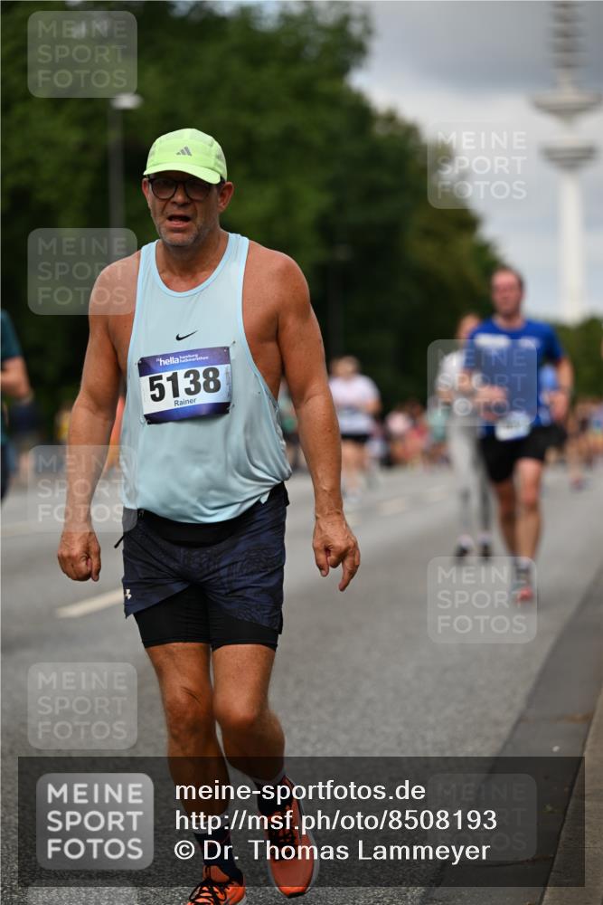 29.06.2025 - hella hamburg halbmarathon Dr. Thomas Lammeyer http://msf.ph/oto/8508193 29.06.2025 10:29:18 Kennedybrücke 1352, 1395, 2132, 2249, 2280, 2477, 2944, 3132, 3343, 3421, 3786, 4221, 4624, 5138, 5829, 5830, 6261, 6524, 6526, 7528, 7975, 8167, 8502, 9063, 11306, 11347 meine-sportfotos.de