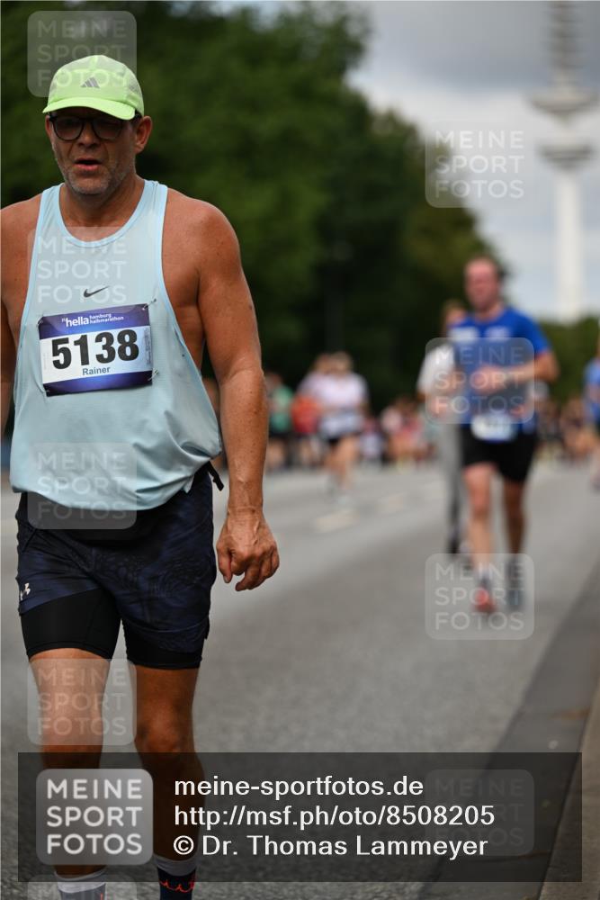 29.06.2025 - hella hamburg halbmarathon Dr. Thomas Lammeyer http://msf.ph/oto/8508205 29.06.2025 10:29:19 Kennedybrücke 1352, 1395, 2132, 2249, 2280, 2477, 3132, 3343, 3421, 3786, 4221, 4624, 5138, 5829, 5830, 6261, 6524, 6526, 7528, 7975, 8167, 8502, 9063, 11306, 11347 meine-sportfotos.de