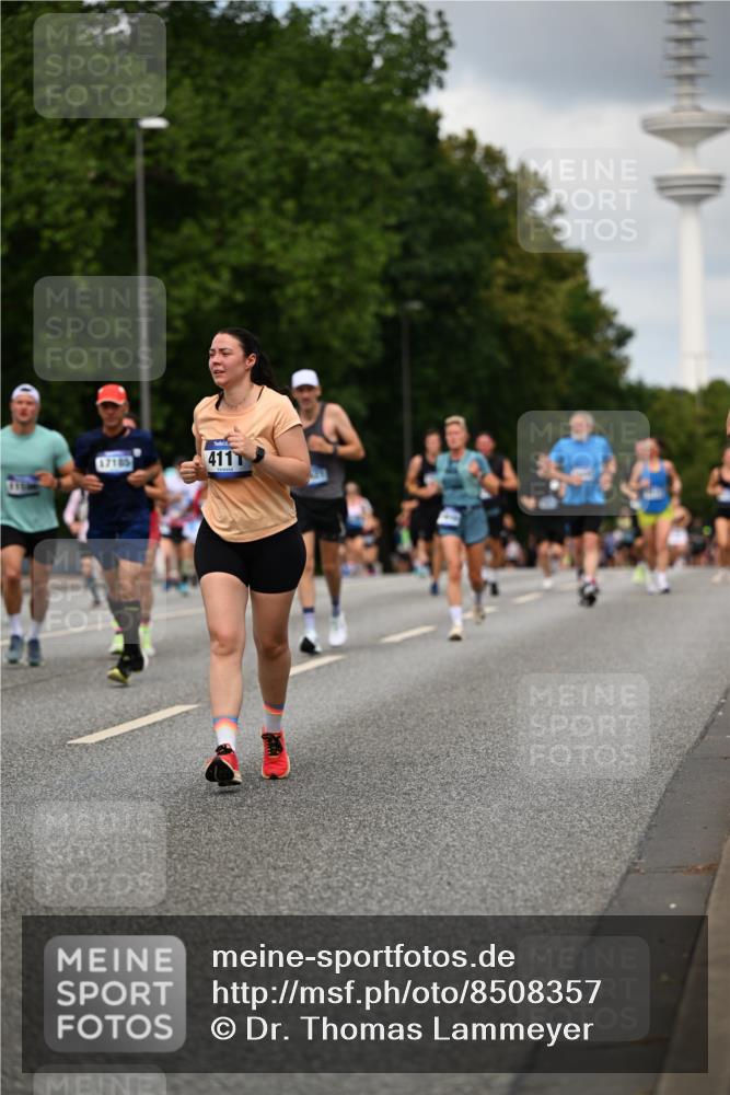29.06.2025 - hella hamburg halbmarathon Dr. Thomas Lammeyer http://msf.ph/oto/8508357 29.06.2025 10:29:35 Kennedybrücke 1352, 2249, 3099, 3113, 3132, 3343, 4008, 4010, 4111, 4797, 5814, 6261, 7778, 8083, 8276, 8962, 9927 meine-sportfotos.de