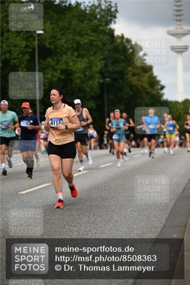 29.06.2025 - hella hamburg halbmarathon Dr. Thomas Lammeyer http://msf.ph/oto/8508363 29.06.2025 10:29:35 Kennedybrücke 1352, 2249, 3099, 3113, 3132, 3343, 4008, 4010, 4111, 4797, 5814, 6261, 7778, 8083, 8276, 8962, 9927 meine-sportfotos.de