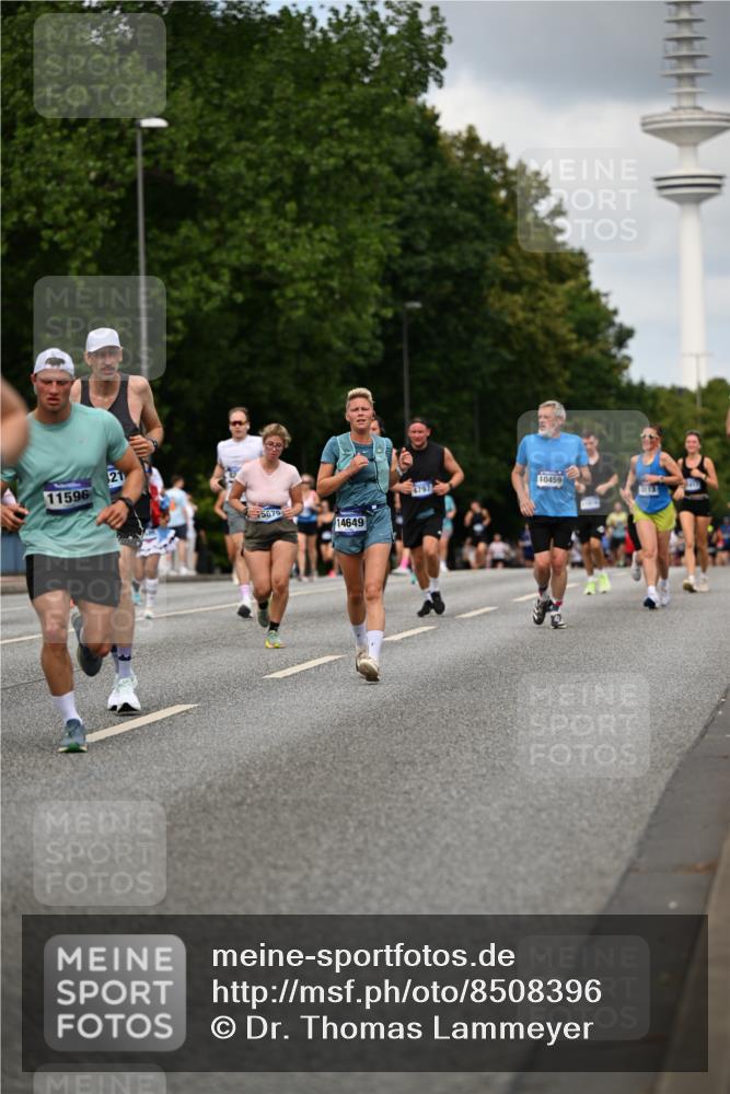 29.06.2025 - hella hamburg halbmarathon Dr. Thomas Lammeyer http://msf.ph/oto/8508396 29.06.2025 10:29:38 Kennedybrücke 1352, 2000, 3053, 3099, 3113, 3132, 3920, 4008, 4010, 4111, 4444, 4797, 5814, 6261, 7778, 8083, 8276, 8962, 9927, 11157 meine-sportfotos.de