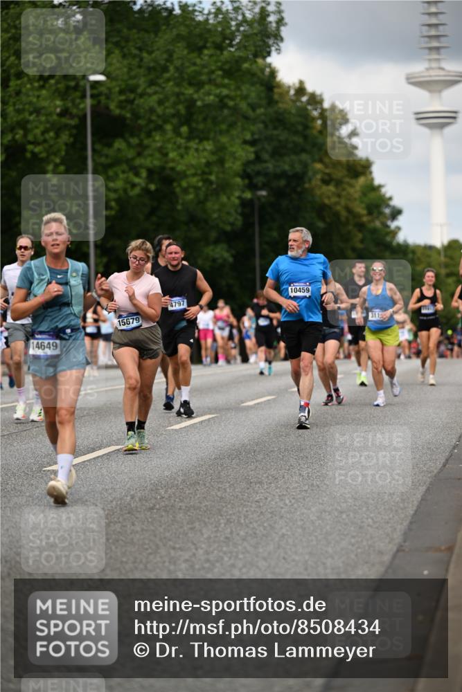 29.06.2025 - hella hamburg halbmarathon Dr. Thomas Lammeyer http://msf.ph/oto/8508434 29.06.2025 10:29:41 Kennedybrücke 1627, 2000, 3053, 3099, 3113, 3132, 3920, 4008, 4010, 4111, 4444, 4797, 5814, 6261, 7778, 8083, 8276, 8962, 9927, 11157 meine-sportfotos.de