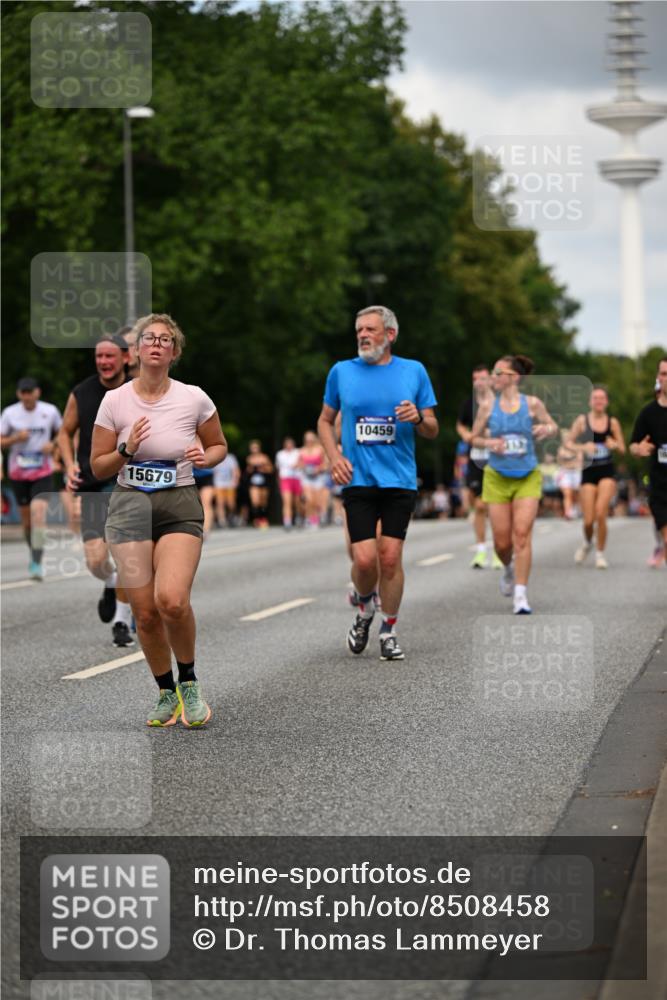 29.06.2025 - hella hamburg halbmarathon Dr. Thomas Lammeyer http://msf.ph/oto/8508458 29.06.2025 10:29:42 Kennedybrücke 1627, 2000, 3053, 3099, 3113, 3132, 3920, 4008, 4010, 4111, 4444, 4797, 5814, 6261, 7778, 8083, 8276, 8962, 9927, 11157 meine-sportfotos.de