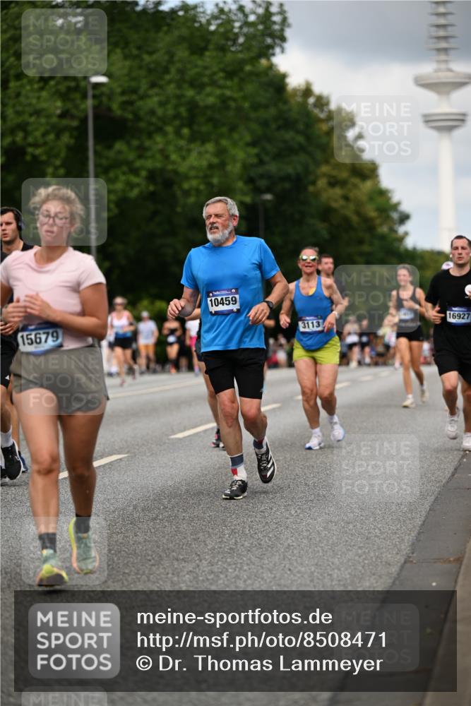 29.06.2025 - hella hamburg halbmarathon Dr. Thomas Lammeyer http://msf.ph/oto/8508471 29.06.2025 10:29:44 Kennedybrücke 1627, 1740, 2000, 3053, 3099, 3113, 3132, 3920, 4008, 4010, 4111, 4444, 4797, 5814, 7778, 8083, 8276, 8962, 9927, 11157, 11400 meine-sportfotos.de