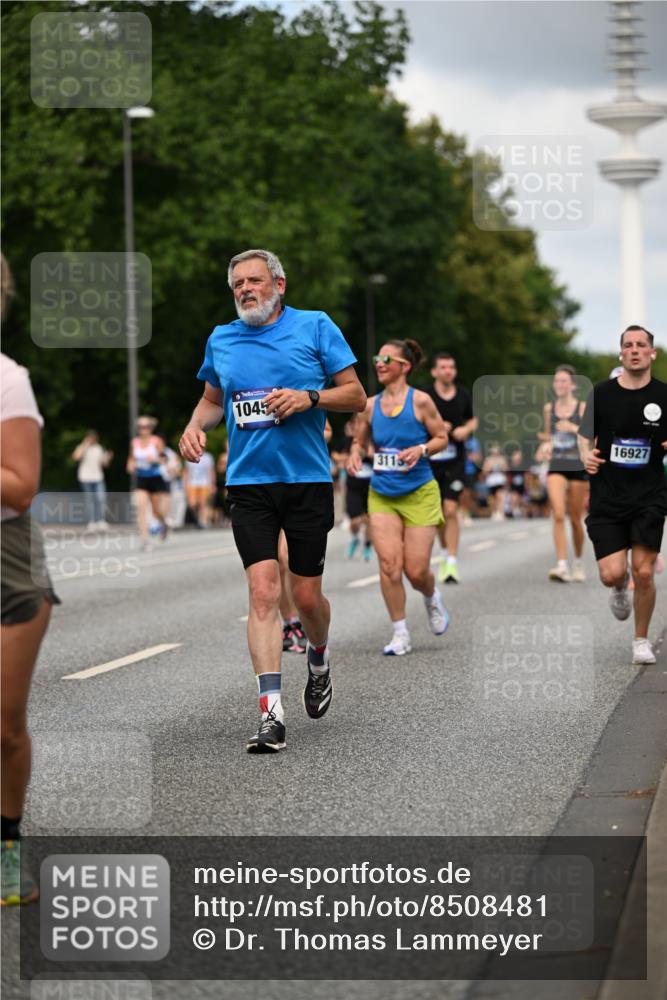 29.06.2025 - hella hamburg halbmarathon Dr. Thomas Lammeyer http://msf.ph/oto/8508481 29.06.2025 10:29:44 Kennedybrücke 1627, 1740, 2000, 3053, 3099, 3113, 3132, 3920, 4008, 4010, 4111, 4444, 4797, 5814, 7778, 8083, 8276, 8962, 9927, 11157, 11400 meine-sportfotos.de
