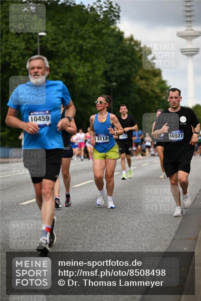 29.06.2025 - hella hamburg halbmarathon Dr. Thomas Lammeyer http://msf.ph/oto/8508498 29.06.2025 10:29:45 Kennedybrücke 1627, 1740, 2000, 3053, 3099, 3113, 3132, 3920, 4008, 4010, 4111, 4444, 4797, 5814, 7778, 8083, 8276, 8962, 9927, 11157, 11400 meine-sportfotos.de