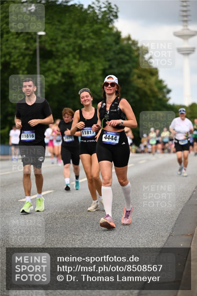 29.06.2025 - hella hamburg halbmarathon Dr. Thomas Lammeyer http://msf.ph/oto/8508567 29.06.2025 10:29:51 Kennedybrücke 1093, 1627, 1740, 2000, 2278, 3053, 3099, 3113, 3920, 4008, 4010, 4444, 4797, 5814, 6869, 7778, 8276, 8357, 8962, 9927, 11157, 11400 meine-sportfotos.de