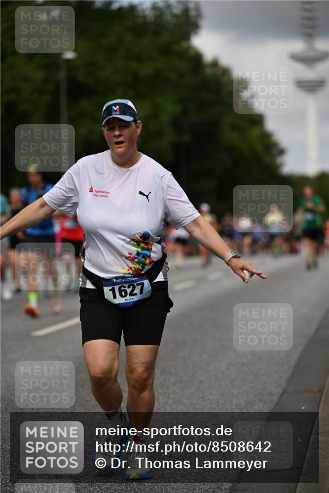 29.06.2025 - hella hamburg halbmarathon Dr. Thomas Lammeyer http://msf.ph/oto/8508642 29.06.2025 10:29:57 Kennedybrücke 1093, 1305, 1627, 1740, 2000, 2278, 3053, 3099, 3113, 3920, 3961, 3963, 4444, 4797, 5814, 6663, 6869, 7778, 8276, 8357, 11157, 11400 meine-sportfotos.de