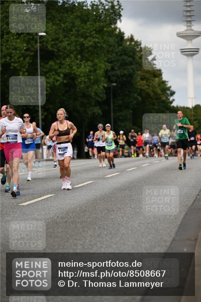 29.06.2025 - hella hamburg halbmarathon Dr. Thomas Lammeyer http://msf.ph/oto/8508667 29.06.2025 10:29:59 Kennedybrücke 1093, 1305, 1627, 1740, 2000, 2278, 3053, 3099, 3113, 3920, 3961, 3963, 4444, 5814, 6663, 6869, 7778, 8357, 11157, 11400 meine-sportfotos.de