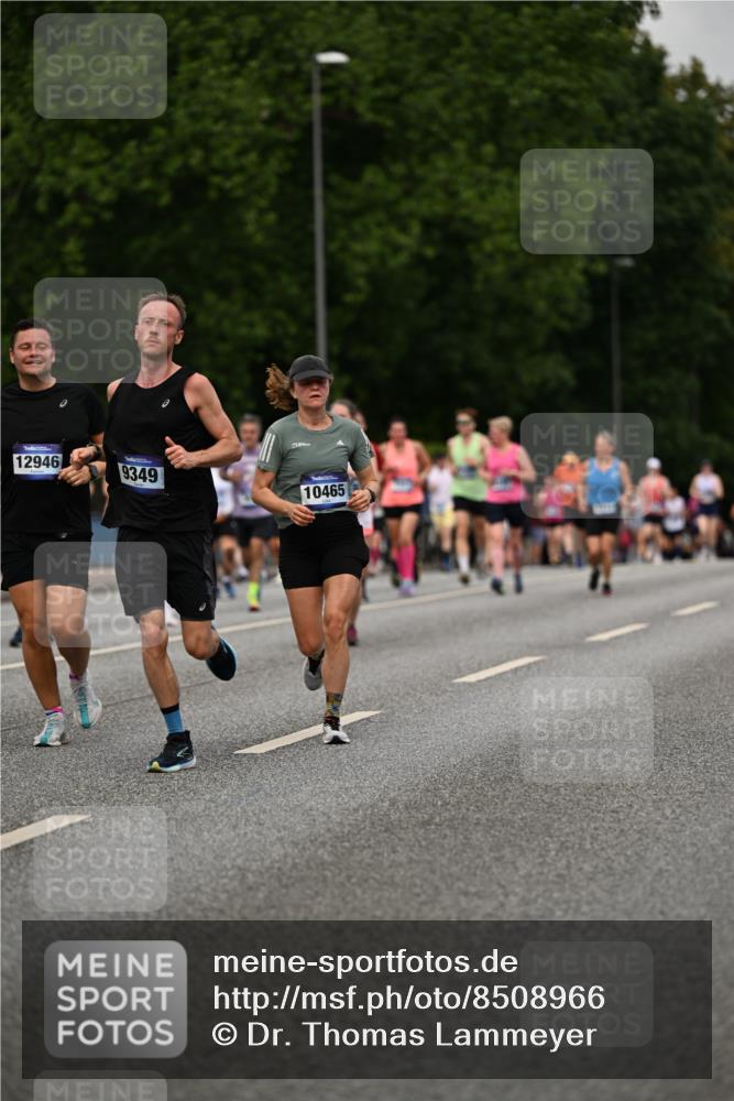 29.06.2025 - hella hamburg halbmarathon Dr. Thomas Lammeyer http://msf.ph/oto/8508966 29.06.2025 10:30:39 Kennedybrücke 1479, 1973, 3617, 4267, 4268, 4315, 4358, 5494, 5497, 5564, 6159, 6478, 6637, 7069, 8079, 8281, 8881, 8942, 9573, 10219, 10465, 10845, 10846, 11110, 11139 meine-sportfotos.de